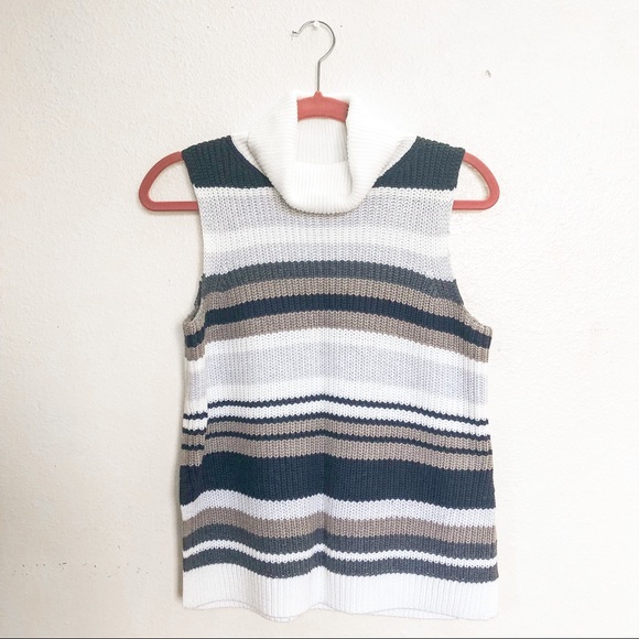 Like new! Abercrombie Striped Knit Sweater Tank - Size Small - Picture 5 of 9